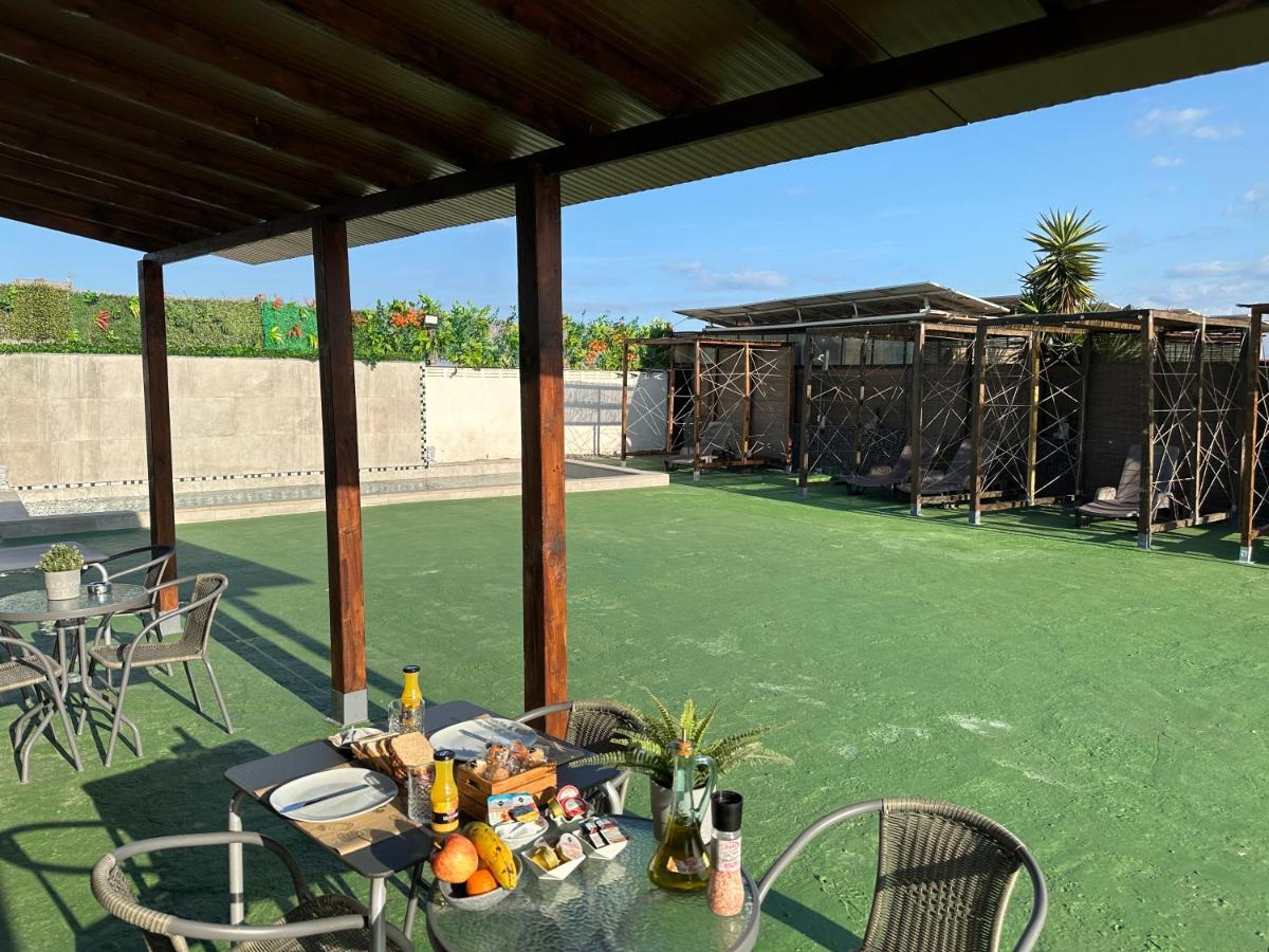 منزل الضيف تيلدي  في Valtisya Pool And Airport المظهر الخارجي الصورة